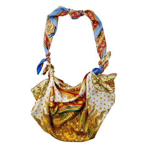 Scarf bag in silk 